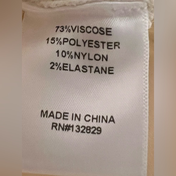 Helsa Elvira Shorts in Cream - Picture 12 of 14